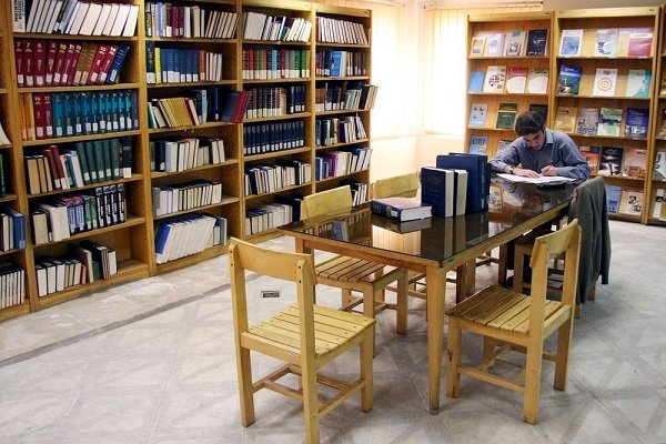 ۲۴۰ شهرداری کشور سهم نیم درصد کتابخانه ها را پرداخت می کنند