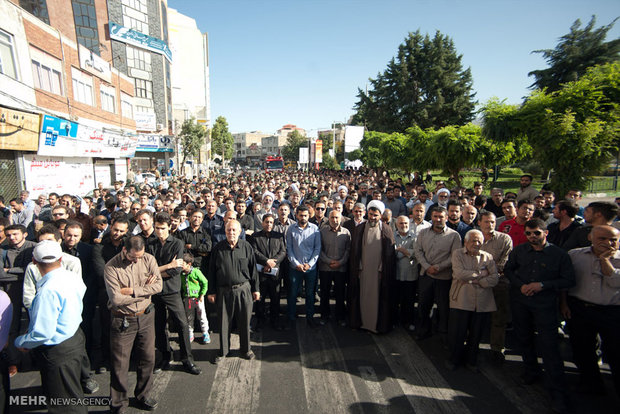 Kutsal türbeleri koruyan şehidin cenaze töreni