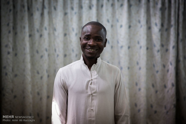  زکریا تروره 25 ساله، از ابیجان در ساحل عاج به گرگان آمده تا علوم دینی فراگیرد.