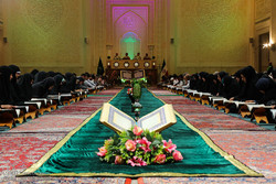برگزاری محفل جز خوانی ماه رمضان در امامزاده ابراهیم کرمانشاه
