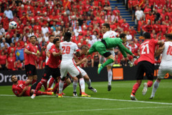 سوئیس مقابل آلبانی ۱۰ نفره با چاشنی شانس به پیروزی رسید