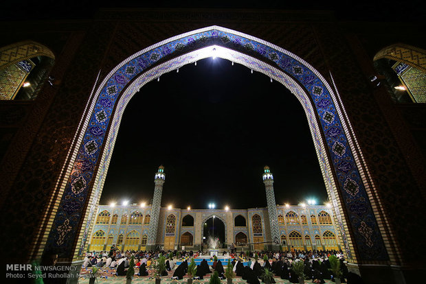 Holy Quran recital session in Shi’ite mausoleum