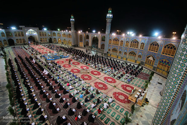 Holy Quran recital session in Shi’ite mausoleum