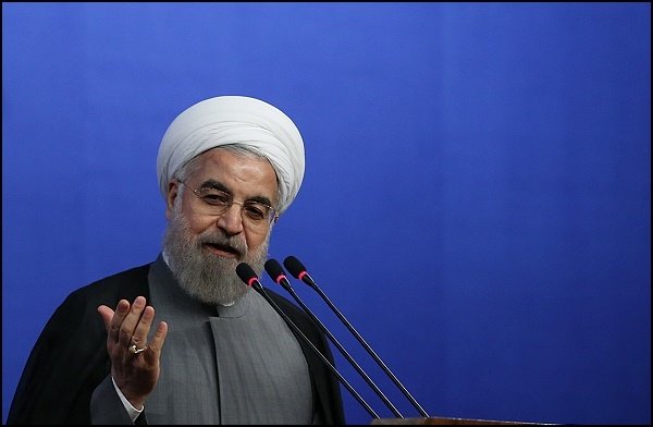 روحانی: مقررات نوین تحولات بانکی امضا و ابلاغ شد