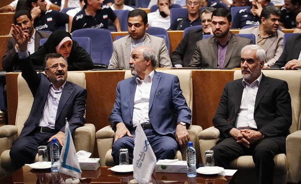 Iran volleyball team honored by Minister of Sports