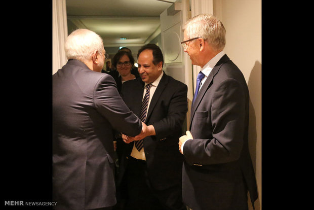 دیدار ظریف با دو نخست وزیر سابق نروژ 