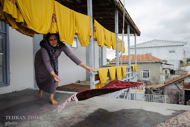 Iranian Turkmen women