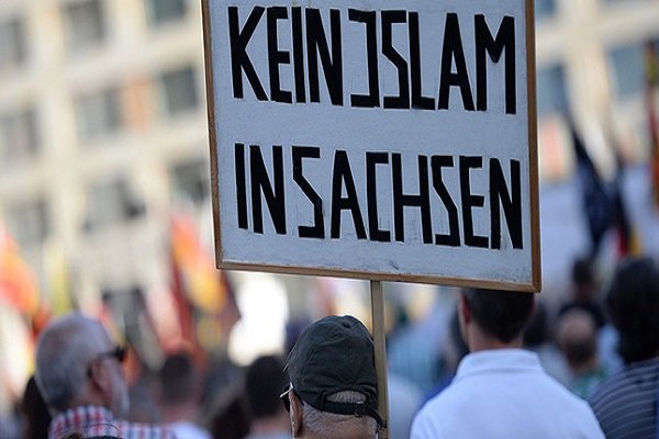 مسلمانان به نژادپرستی در جامعه دامن نمی‌زنند