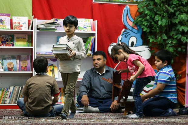 أطفال بصحبة القرآن الكريم في رمضان