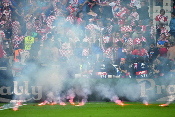 سرمربی کرواسی: ۹۵ درصد هواداران کرواسی شرمنده تماشاگرنماها شدند