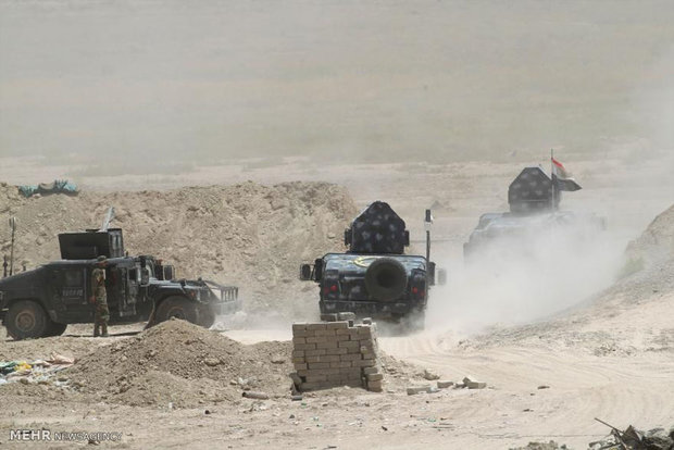 القوات العراقية تبدأ عملية تحرير بلدة حمام العليل قرب الموصل