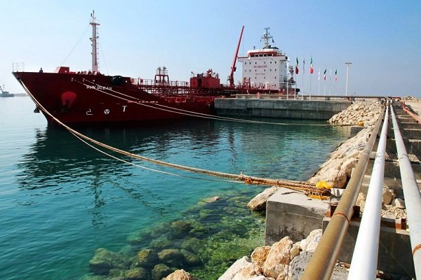 قطب جدید صادرات فرآورده‌های نفتی کشور عملیاتی شد