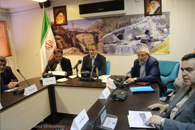 Jahangiri visits Tehran-Shomal freeway 