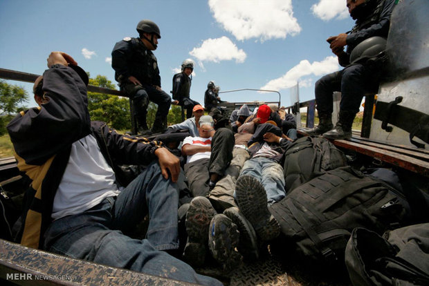 درگیری مرگبار معلمان با پلیس مکزیک
