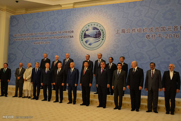 Zarif in Shanghai Coop. Organization conference