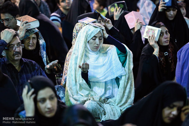 Night of Qadr at Shah-Abdol-Azim shrine