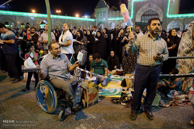 Night of Qadr at Shah-Abdol-Azim shrine