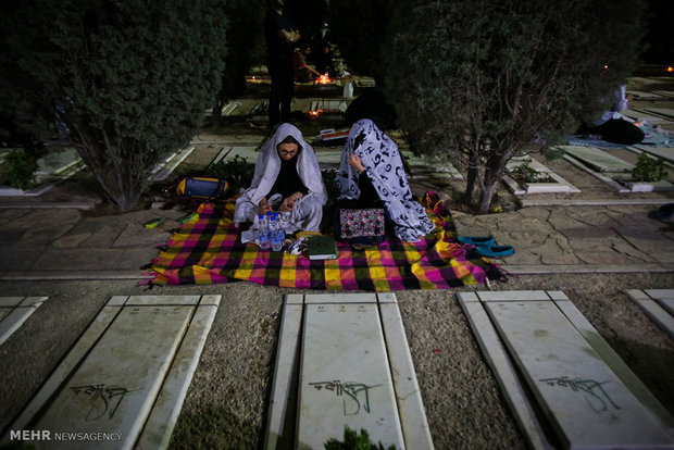 مراسم احیای شب نوزدهم ماه مبارک رمضان در گلزار شهدا تهران