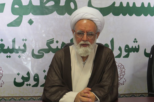 حقوق‌های نجومی مایه تاسف و شرمندگی است