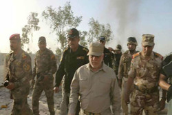 فیلم/برافراشته شدن پرچم عراق در «فلوجه» توسط العبادی