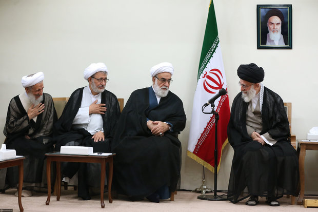 Leader receives Judiciary head and officials