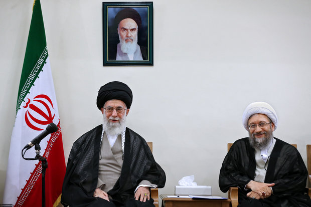 Leader receives Judiciary head and officials