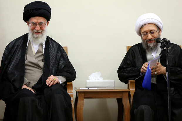 Leader receives Judiciary head and officials