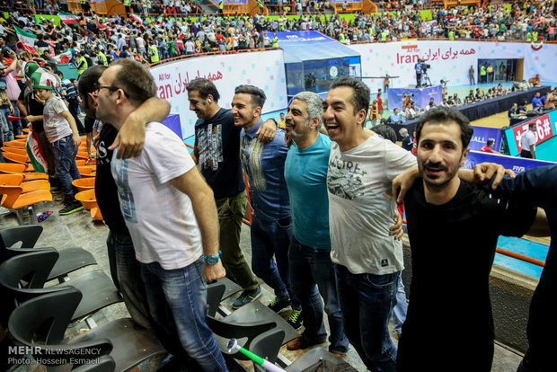 حاشیه دیدار تیم های ملی والیبال ایران و صربستان