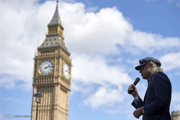 ABD'deki protestolar, İngiltere'ye de sıçradı
 ABD'deki protestolar, İngiltere'ye de sıçradı