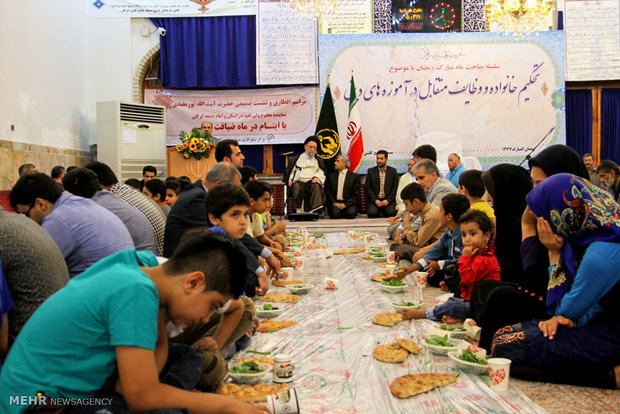 مراسم ضیافت افطاری ایتام کمیته امداد استان گلستان