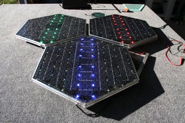 ساخت اولین جاده پنل خورشیدی در جهان