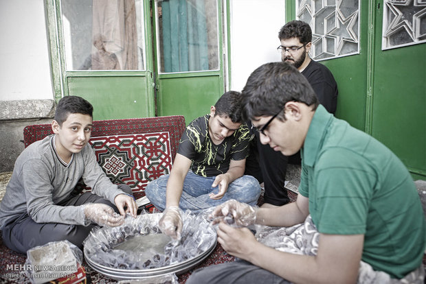 آئین معنوی اعتکاف در مسجد جامع همدان