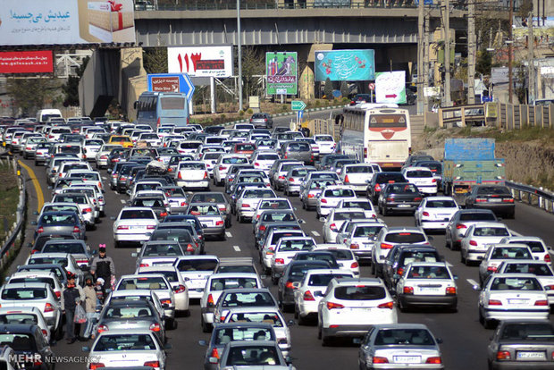 ترافیک محور هراز در محدوده بومهن و رودهن سنگین است