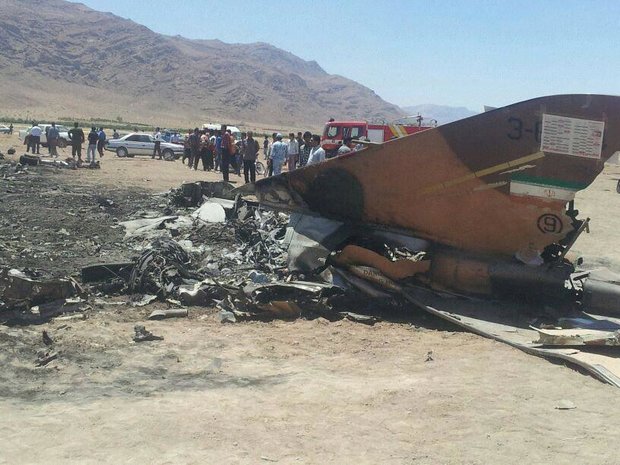 یک فروند جنگنده اف ۵ در دزفول سقوط کرد 