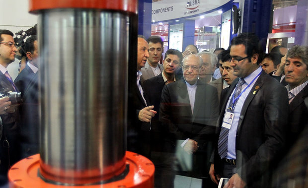 Iran LiftEx 2016 running in Tehran