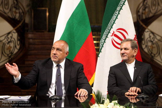 Iranian, Bulgarian officials held presser