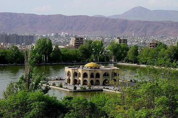 Türk işadamları Tebriz'e geldi