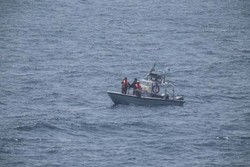 قایق های تندرو سپاه پاسداران نزدیک ناوهای آمریکایی شده اند