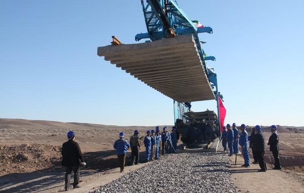 ۱۳۰ کیلومتر از خطوط راه آهن لرستان بازسازی‌شده است