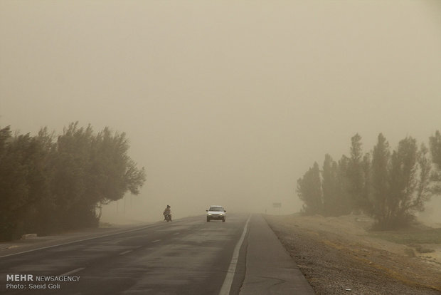 وزش باد شدید همراه با گرد و خاک در سیستان و بلوچستان تدوام دارد