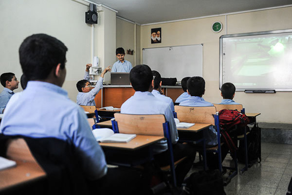 ۶۵۰۰ مدرسه در خوزستان هوشمند سازی می شوند