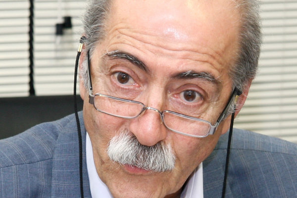 غربزدگی و روشنفکری دو روی یک سکه هستند/ نقد آل احمد به روشنفکران