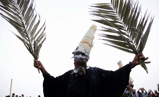 People of Qeshm celebrate Noruze Sayyad