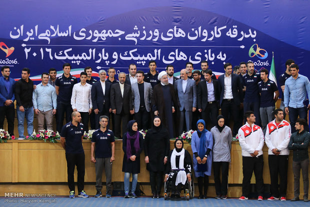 Rouhani meets Iran’s Olympics convoy 