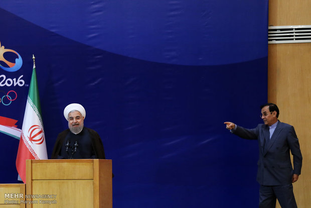 Rouhani meets Iran’s Olympics convoy 