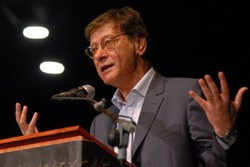 تجدید چاپ دو اثر از محمود درویش و نزار قبانی