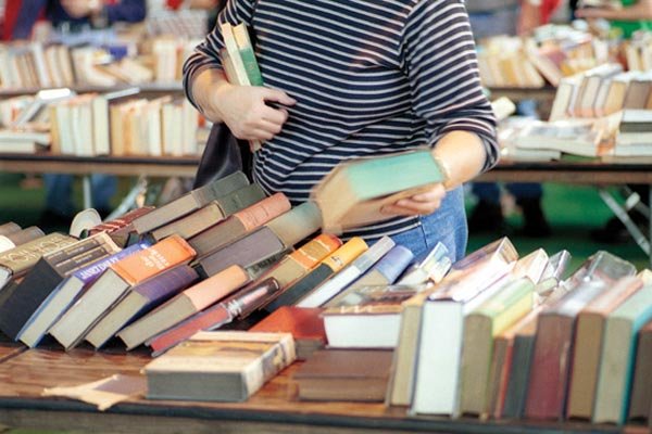 زمزمه تعطیلی کتابفروشیها و گمانهزنی برای رئیس جدید کتابخانه ملی