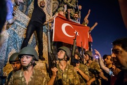Darbe girişimi sonrası 20 bin Türkiye vatandaşı Yunanistan'a kaçtı