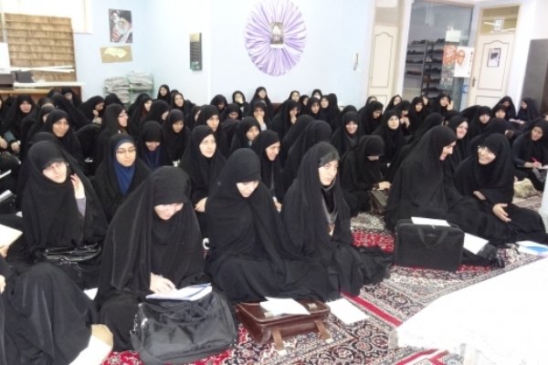 راه اندازی قرارگاه‌های فرهنگی تبلیغی در حوزه خواهران