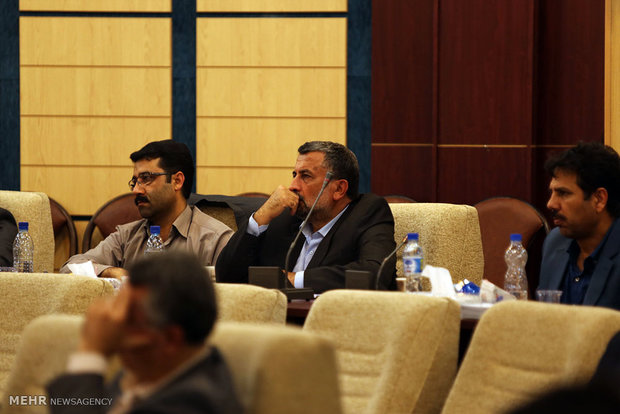 کارگروه توسعه صادرات غیرنفتی و کمیته برون‎گرایی و جذب سرمایه‎گذار خارجی در استان گلستان